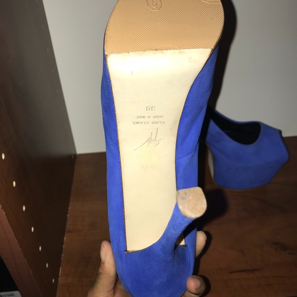 Authentic Giuseppe Platform w/ Peep Toe - Picture 3 of 3